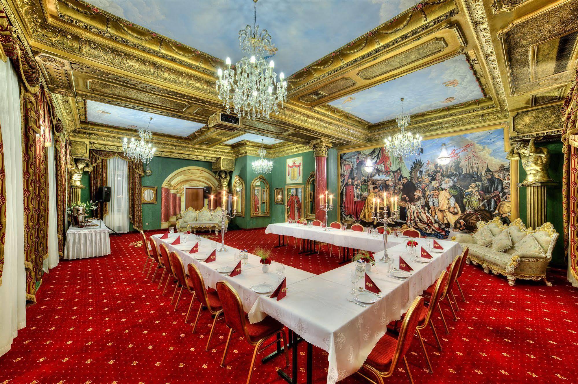 Hotel Krolewski Janów Lubelski 外观 照片
