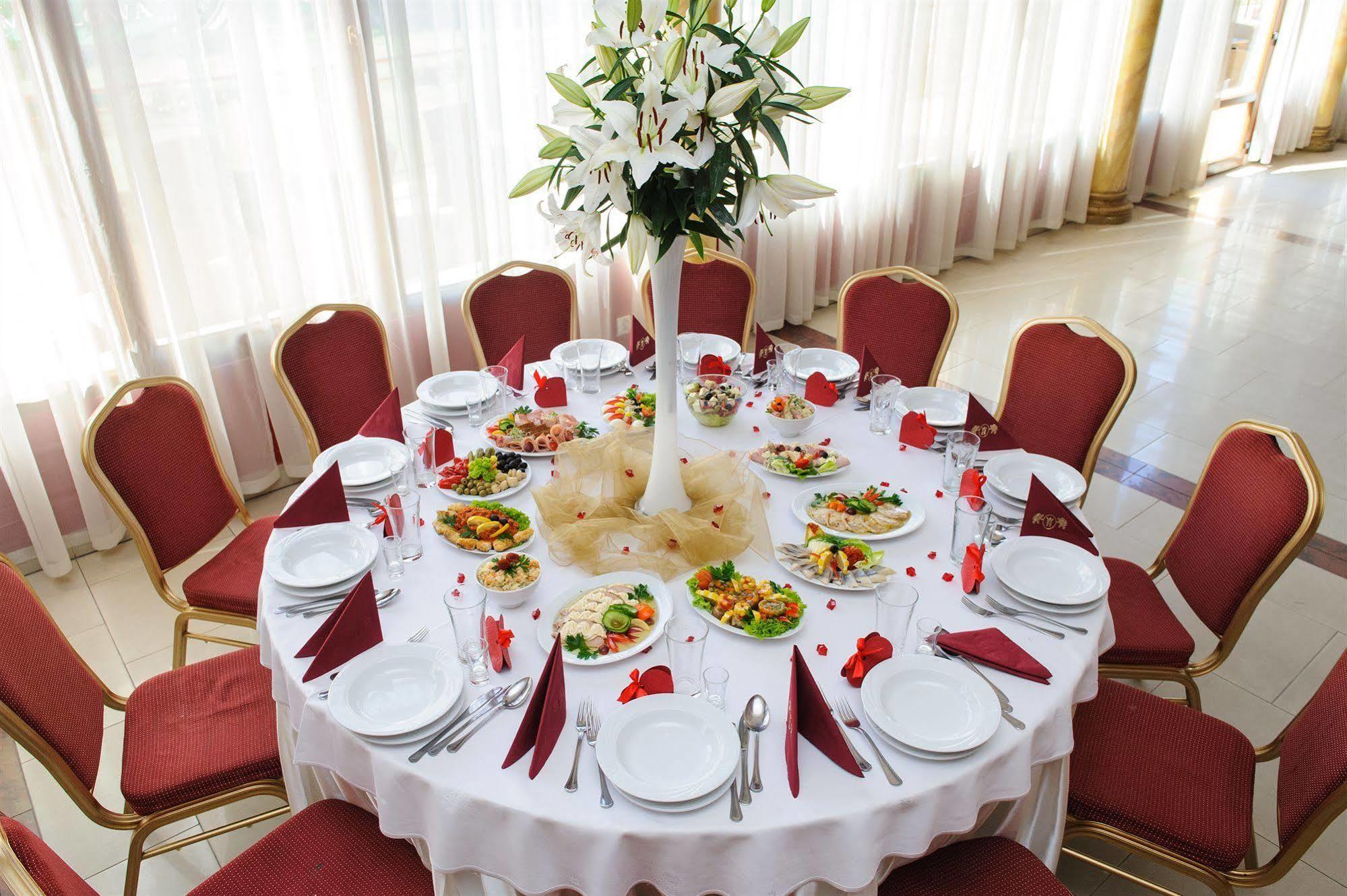 Hotel Krolewski Janów Lubelski 外观 照片