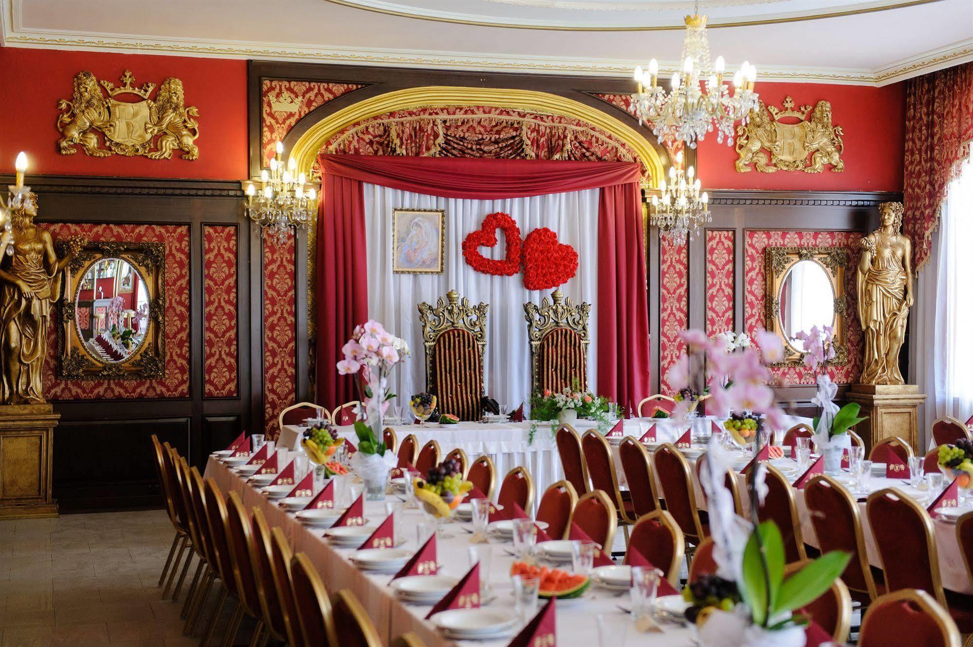 Hotel Krolewski Janów Lubelski 外观 照片