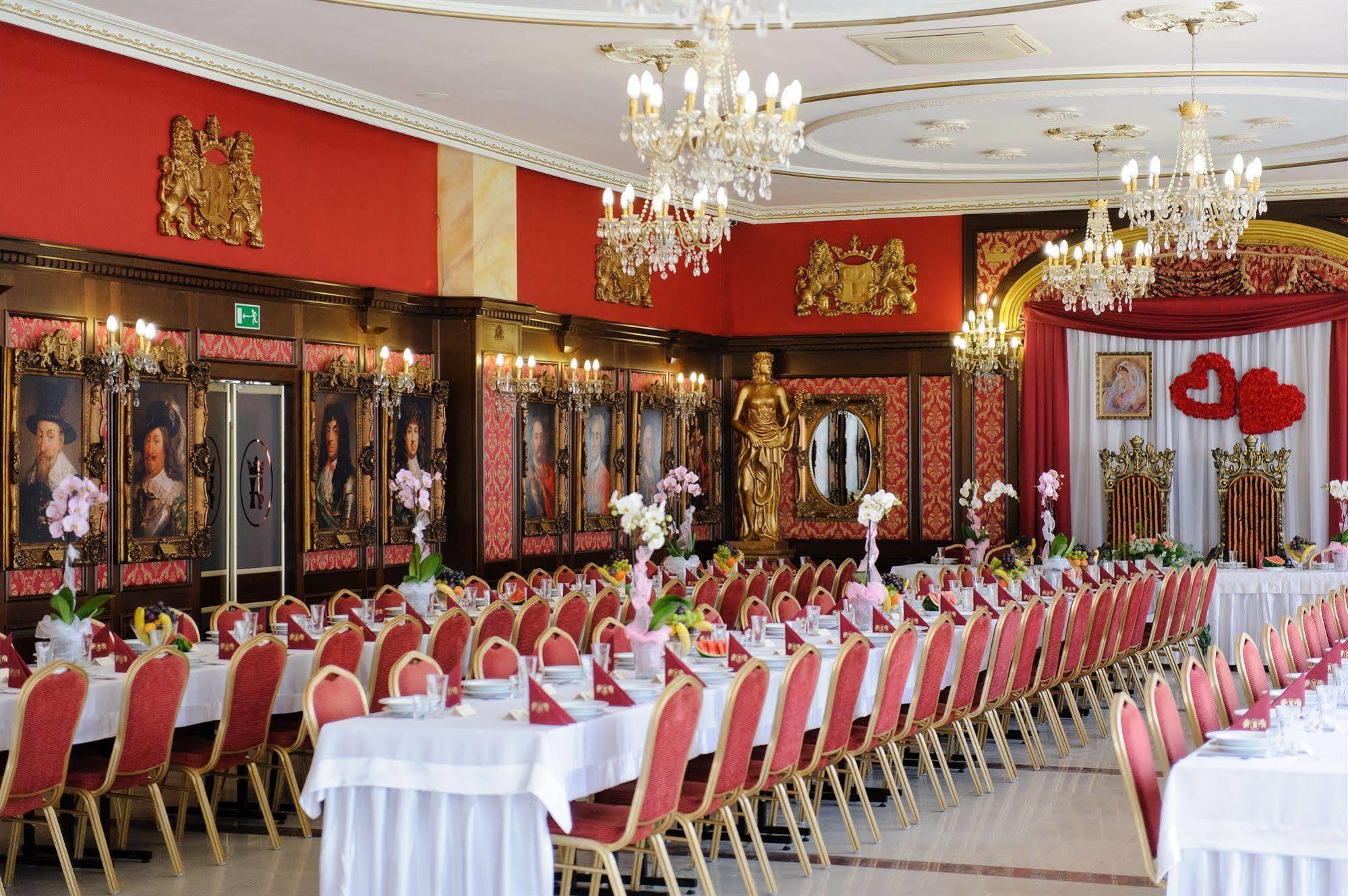 Hotel Krolewski Janów Lubelski 外观 照片
