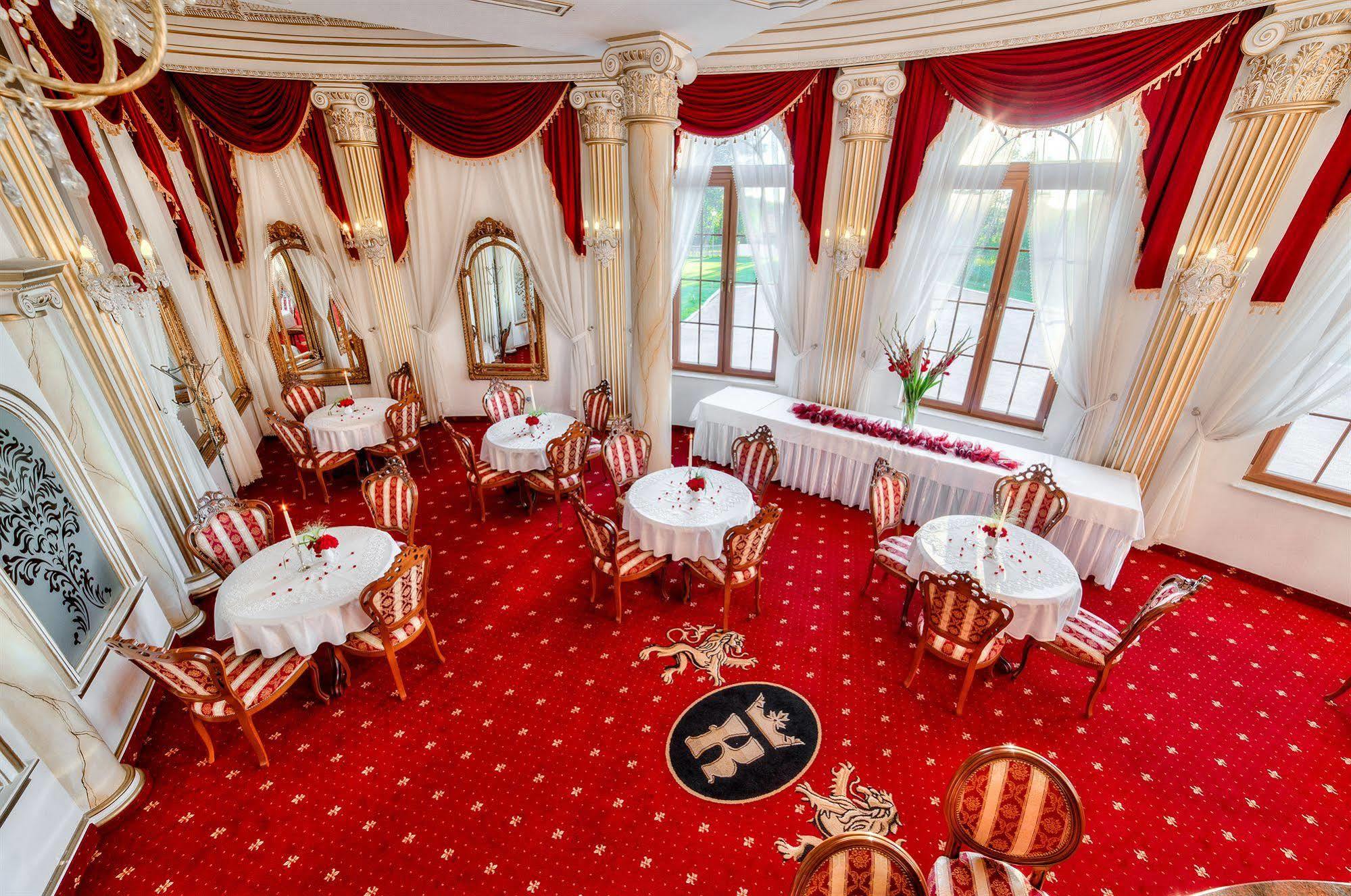 Hotel Krolewski Janów Lubelski 外观 照片