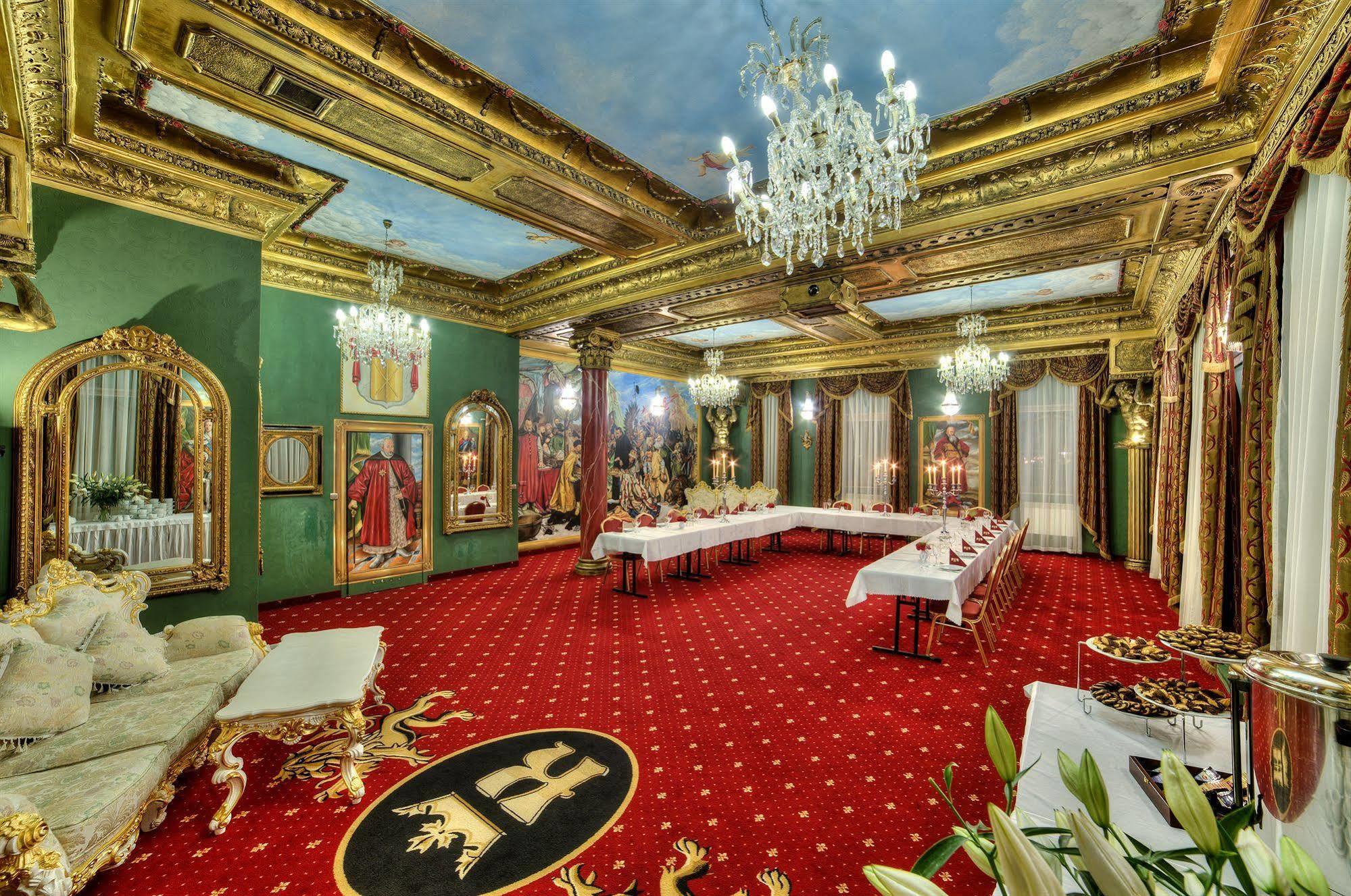 Hotel Krolewski Janów Lubelski 外观 照片